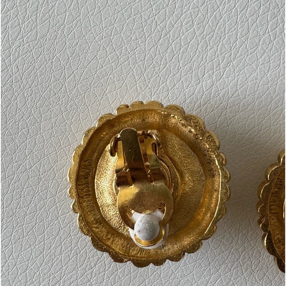 CHANEL 24K Gold Plated Faux Pearl Earrings in Very Good Used Condition - Picture 10 of 13
